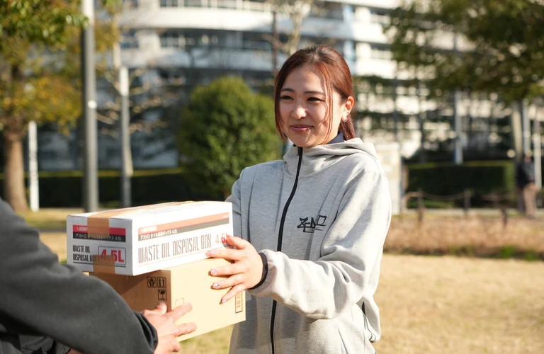 働く女性を応援│横浜で軽貨物の求人なら合同会社ゼンコウ